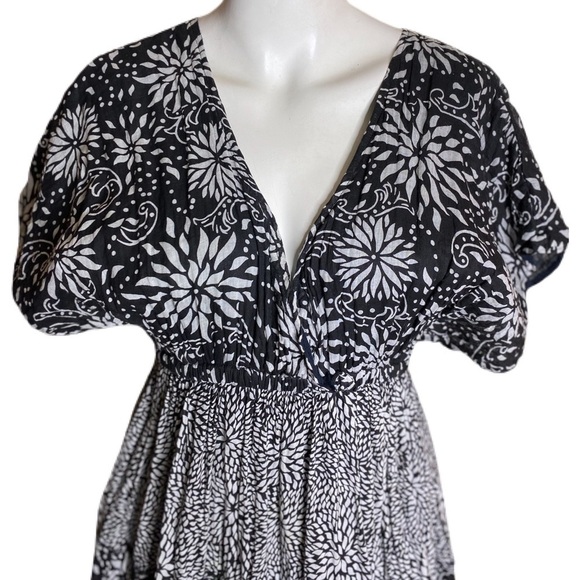 Jane Ashley Black & White Floral Tiered Dress Size Large - Picture 2 of 8